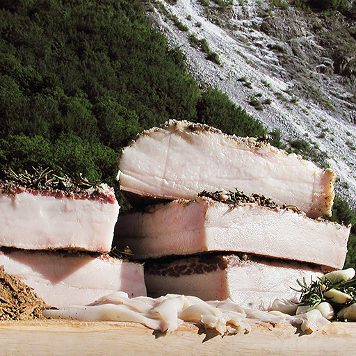 Lardo di Colonnata,  salume tipico