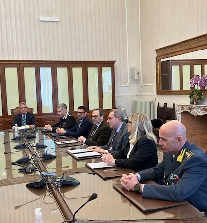 Prefettura di Massa-Carrara - tavolo firma protocollo anti truffe anziani - 9-12-24