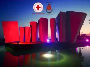 le vele illuminate di rosso